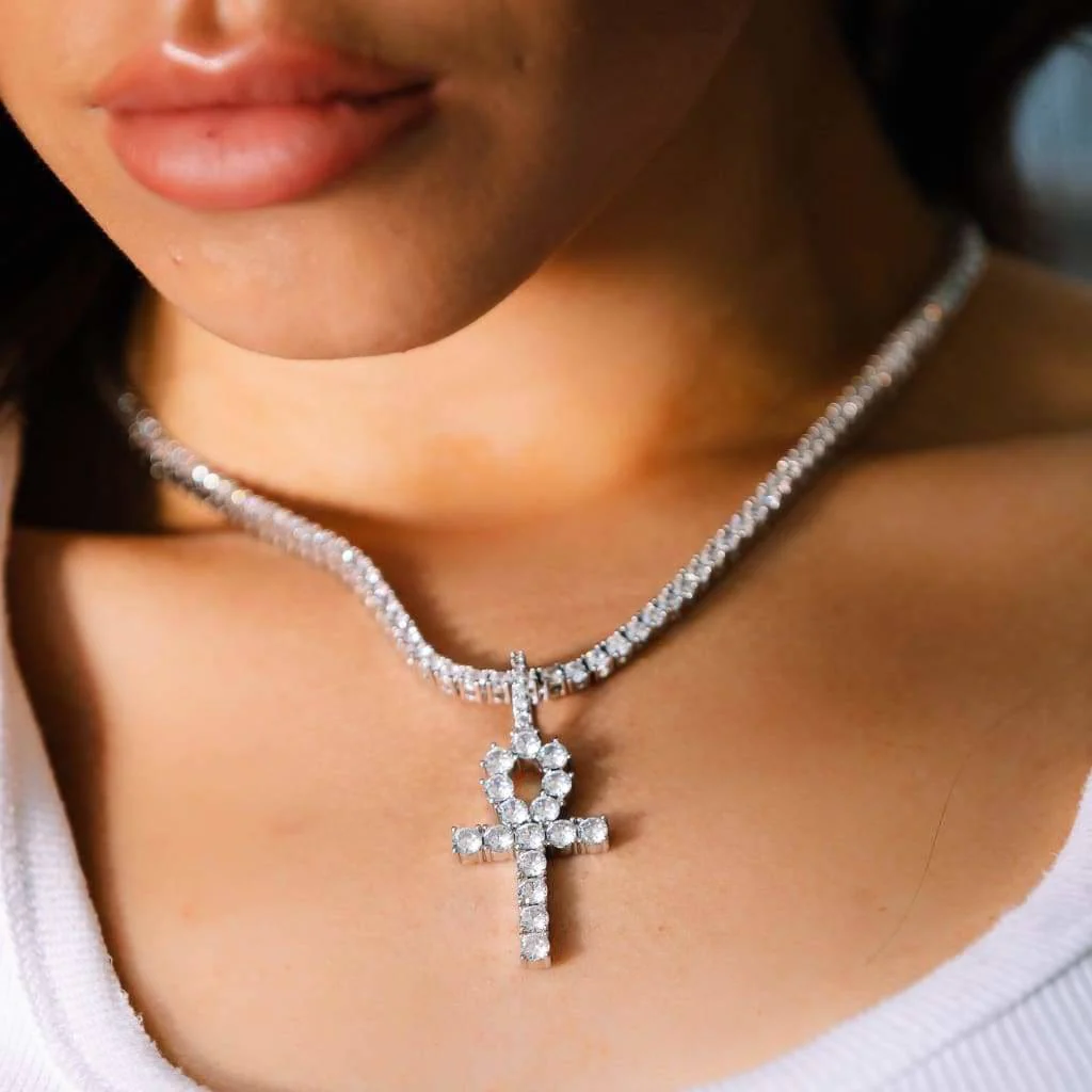 Flare Ankh Pendant — White Gold