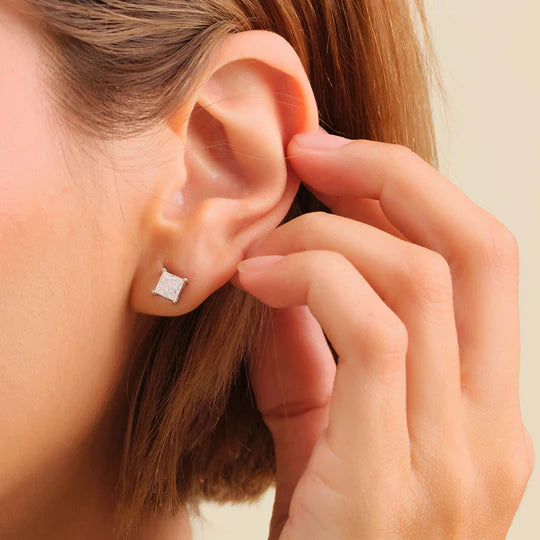 Princess-cut square stud earrings in a white gold finish