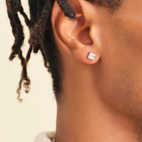 Princess-cut square stud earrings in a white gold finish